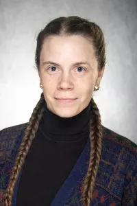 Amanda Ryan portrait