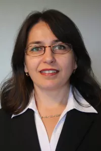 Alina Dumitrescu, MD portrait