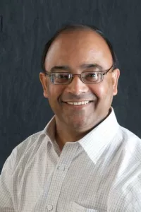 Ram Niwas, MBBS, MD, MBA, MRCP portrait