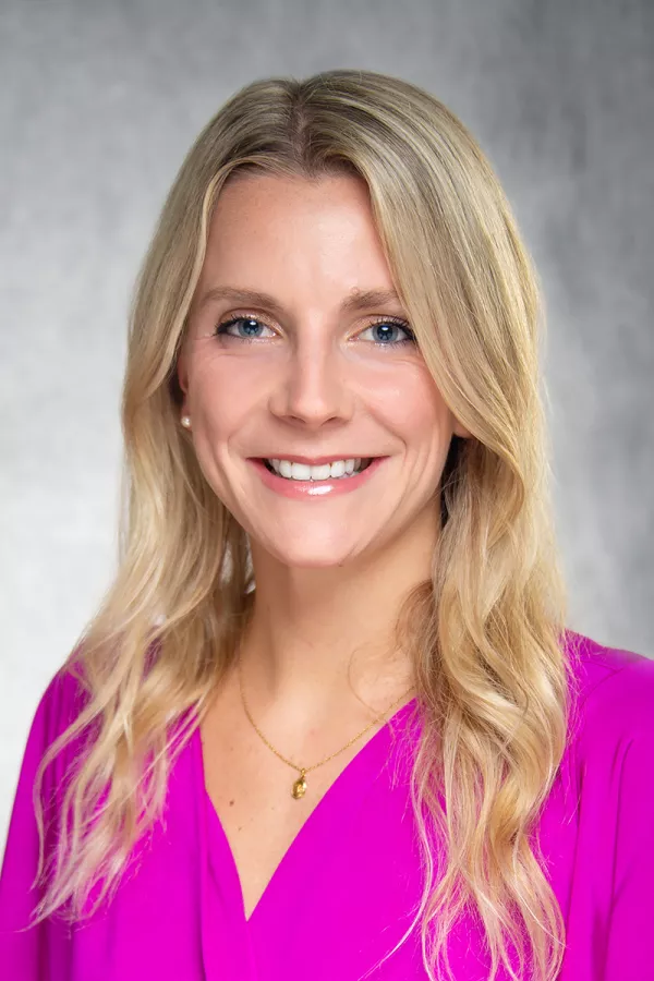 Hannah Lassise, portrait