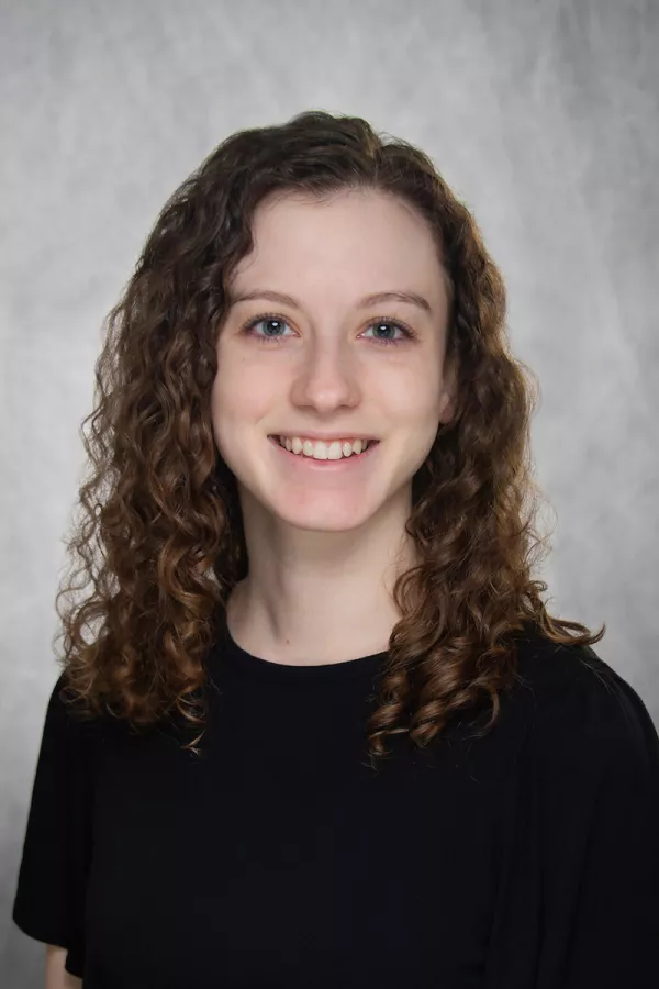 Ellie Van Holland, portrait