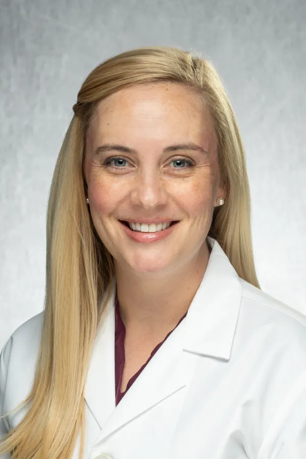 Leslie Saenger portrait