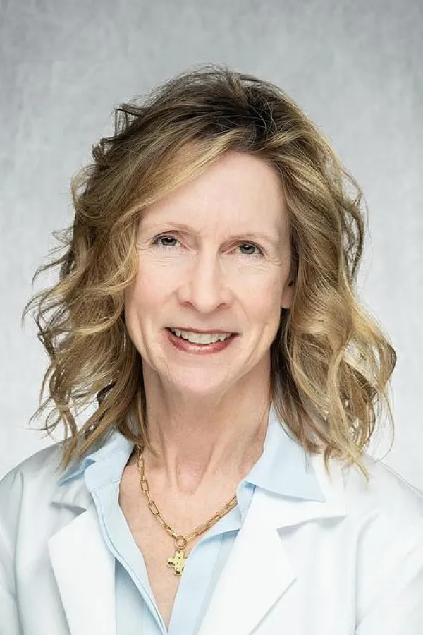 Leslie Christenson portrait