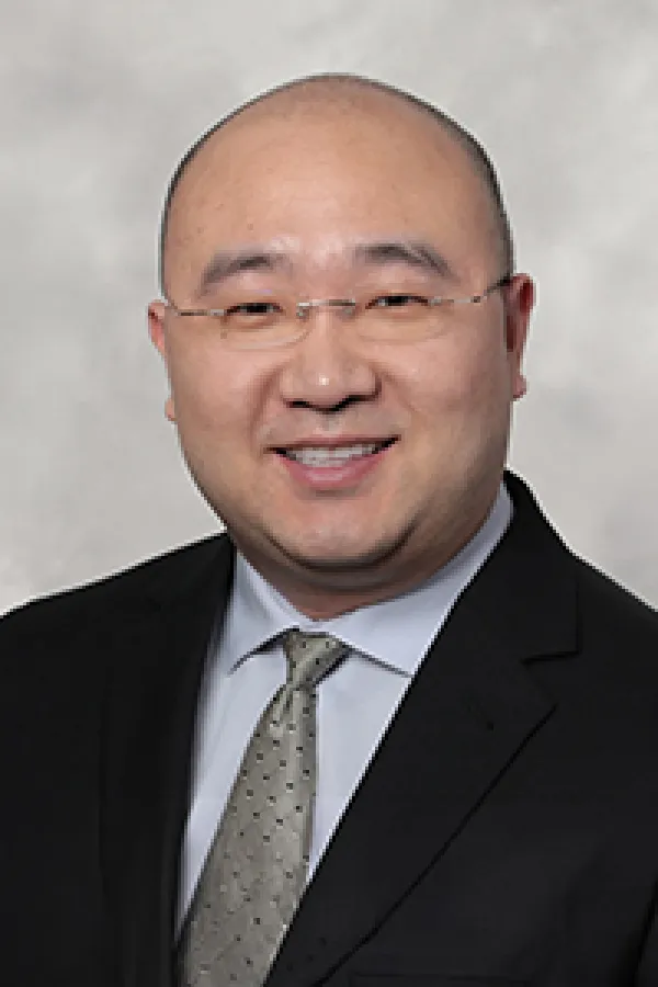 Shawn Yu portrait
