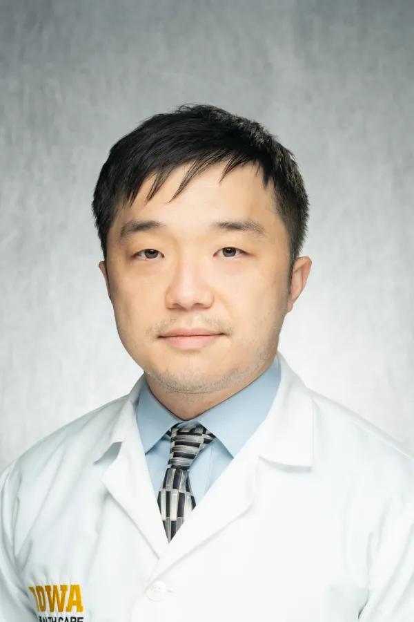 Weiren Liu portrait