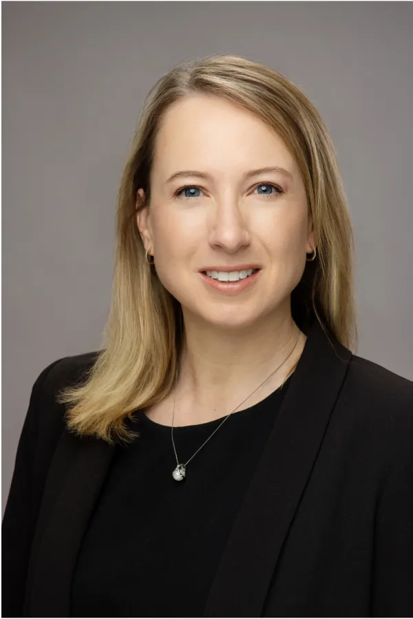Pavlina Kemp portrait
