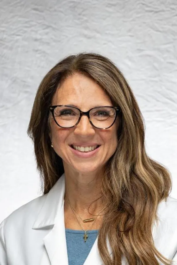 Tara Graff portrait