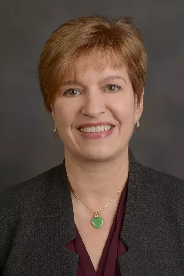 Arlene Drack, portrait