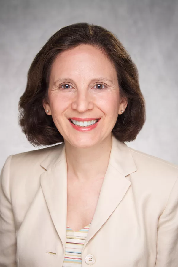 Dilek Ince, portrait