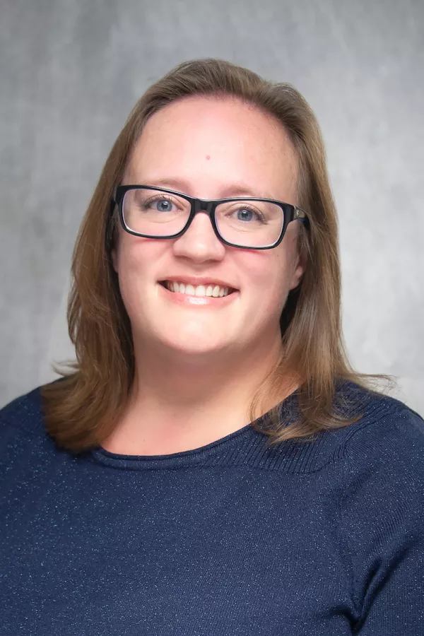 Mandy Harris, portrait