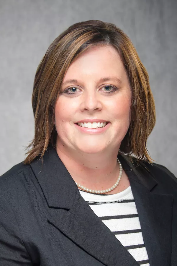 Tiffany Reaves, portrait