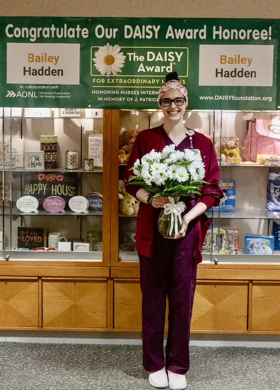 Bailey Hadden, RN, accepts the DAISY Award