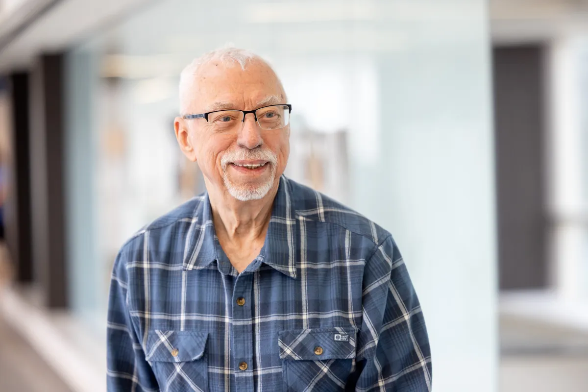 Garry Buettner receives his ascorbic acid (Vitamin C) infusion at Holden Comprehensive Cancer Center on the UI Health Care university campus on Wednesday, Dec. 3, 2025. 
