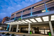 Des Moines, Laurel Street, exterior.